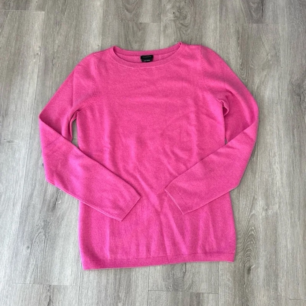 Talbots Size M Pure Cashmere Sweater Crew neck just beautiful $199